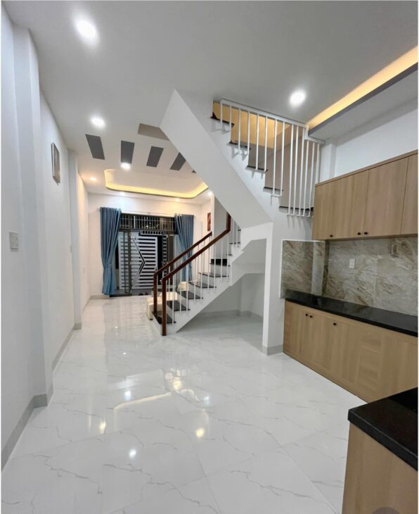 NHÀ MỚI 2 TẦNG THIẾT KẾ HIỆN TẠI MẶT TIỀN ĐƯỜNG HOÀ TRUNG VĨNH HOÀ – NHA TRANG GIÁ : 2TY250