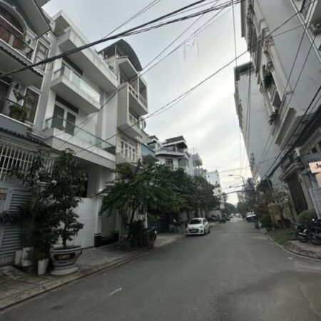 BÁN NHÀ ĐƯỜNG 36 TÂN QUY QUẬN 7 – 5 TẦNG – 11TY9