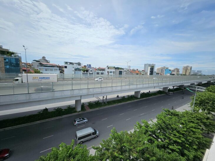 MẶT PHỐ PHẠM VĂN ĐỒNG, 48M2*6T*6M, GIÁ 20 TỶ, VỈA HÈ RỘNG, KINH DOANH ĐỈNH CAO, NHÀ ĐẸP