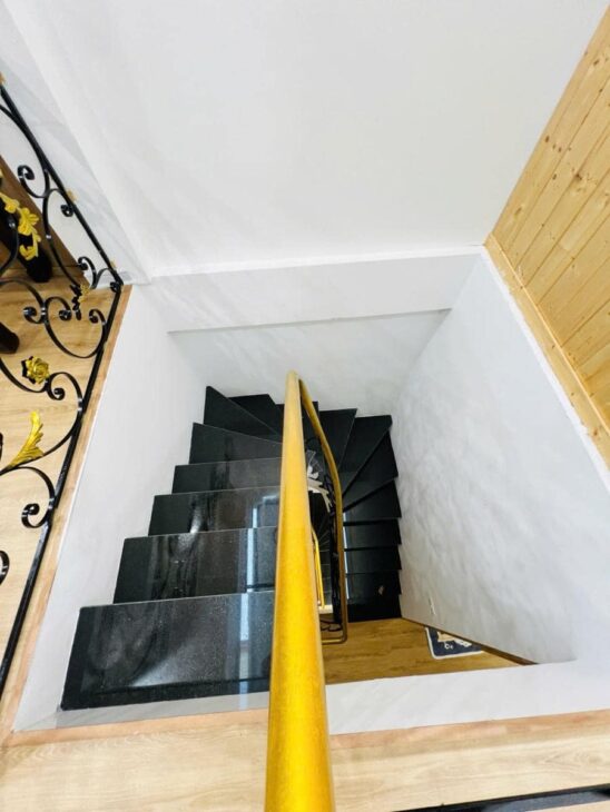 BÁN NHÀ TRUNG TÂM ĐỐNG ĐA, OTO ĐỖ CỔNG – TẶNG FULL NỘI THẤT, 44M , MT 3,3M ,NHỈNH 11 TỶ