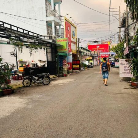 NHÀ HẺM Ô TÔ GẦN NGÃ TƯ TÔ KÝ, NGUYỄN ẢNH THỦ, TRUNG TÂM SẦM UẤT NHẤT QUẬN 12, 59M2. CHỈ 3.5 TỶ.