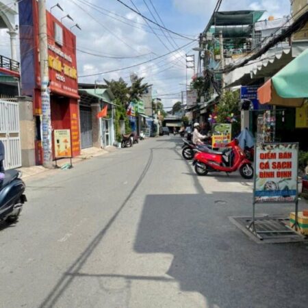 Bán nhà mặt tiền 4,6x20m giá 6,35 tỷ Đường Hiệp Thành 35, Quận 12