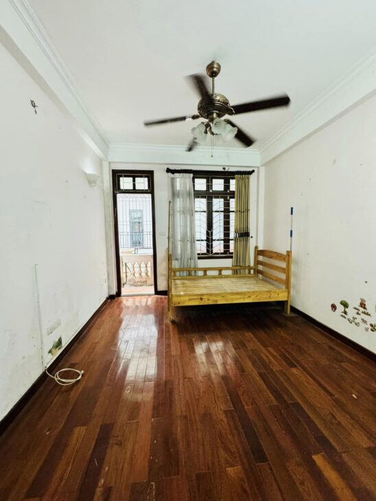 BÁN NHÀ PHỐ ĐẶNG TIẾN ĐÔNG, 20M RA Ô TÔ, THOÁNG TRƯỚC SAU,CÓ THANG MÁY,63M ,MT 5,8M ,10 TỶ