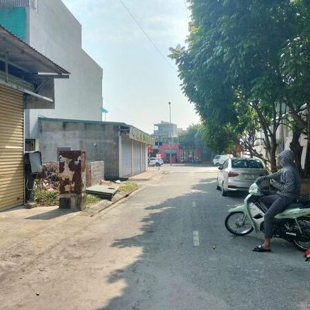 BÁN NHÀ PHƯỜNG TRẦN LÃM, MẶT TIỀN RỘNG, DIỆN TÍCH 185M GIÁ 12 TỶ