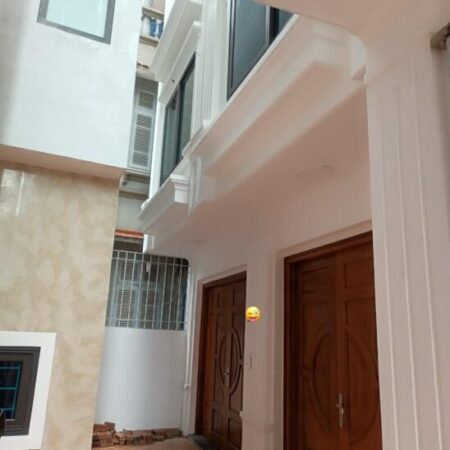 Bán nhà Văn Trì Bắc Từ Liêm NHÀ ĐẸP MỚI XÂY – GẦN Ô TÔ- Ở SƯỚNG,mt 4mx5 tầng 4,2 tỷ