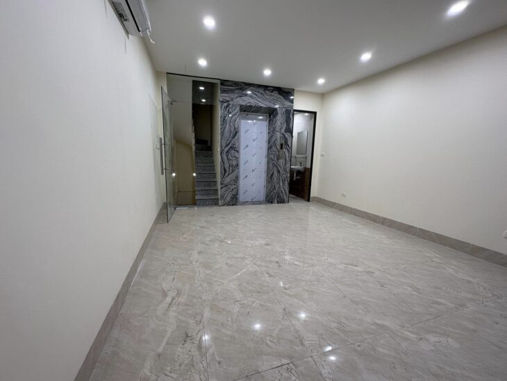 BÁN NHÀ MẶT PHỐ THANH XUÂN – VỈA HÈ, OTO TRÁNH, KINH DOANH – 6 TẦNG THANG MÁY – GIÁ 16.X TỶ