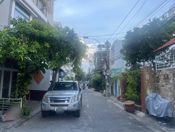 ???? Nhà 3 tầng mặt tiền đường Định Cư, giá 5,4 tỷ. Tp Nha Trang