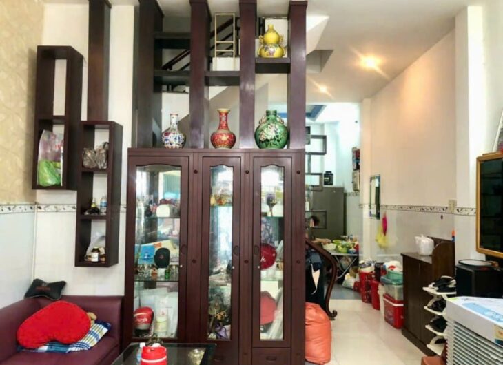 Bán nhà 3 tầng mặt tiền đường Nguyễn Hữu Huân – Giá 6,3 Tỷ. Tp Nha Trang