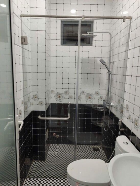 Bán nhà 2 tầng hẻm xe hơi – Giá 4,95 Tỷ – TP Nha Trang