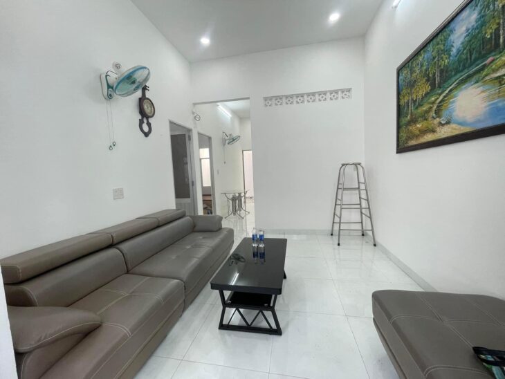 Bán Căn Nhà Gần Sân Bóng – Vĩnh Ngọc, Nha Trang
