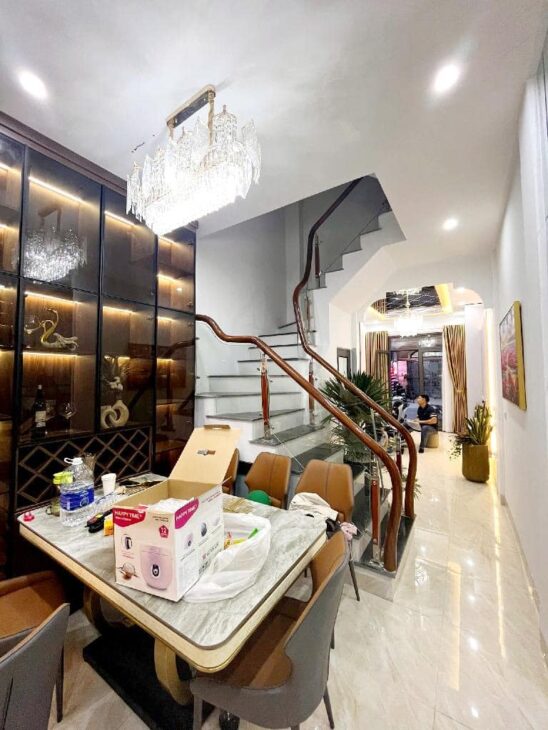 Bán nhà mặt phố Hà Đông 40m vỉa hè kinh doanh đỉnh mặt tiền rộng chỉ nhỉnh 13,x tỷ đồng.