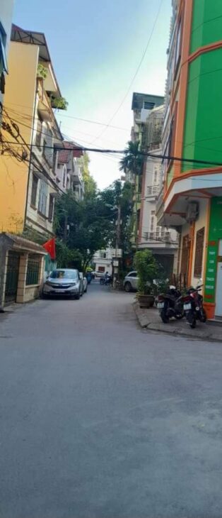 Hiếm có khó tìm – Hoàng Hoa Thám – lô góc – Ô chờ thang máy – 65m chỉ nhỉnh 9 tỷ