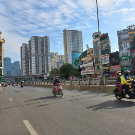 BÁN NHÀ THANH XUÂN – PHÂN LÔ OTO KINH DOANH – LÔ GÓC 3 THOÁNG – 68M MT5M; GIÁ 18.XTỶ