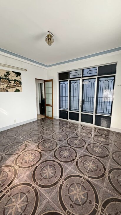 NHÀ 4 TẦNG GẦN NGAY CHỢ HẺM HOÀNG DIỆU VĨNH NGUYÊN