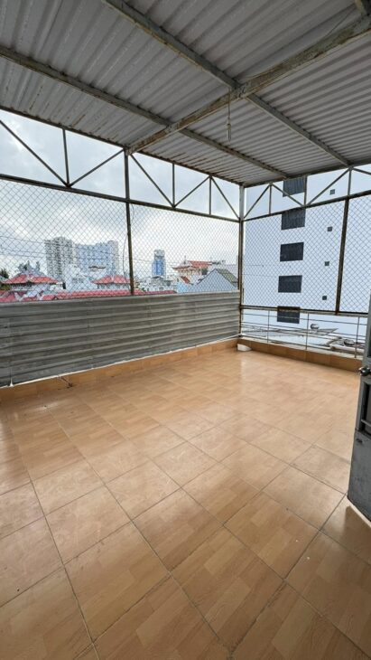 NHÀ 4 TẦNG GẦN NGAY CHỢ HẺM HOÀNG DIỆU VĨNH NGUYÊN