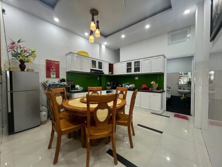 Bán Ngôi Nhà Tâm Huyết & Kiên Cố Khu Bàn Cờ – TP Nha Trang Giá: 7 Tỷ 750 Triệu (Có Thương Lượng,