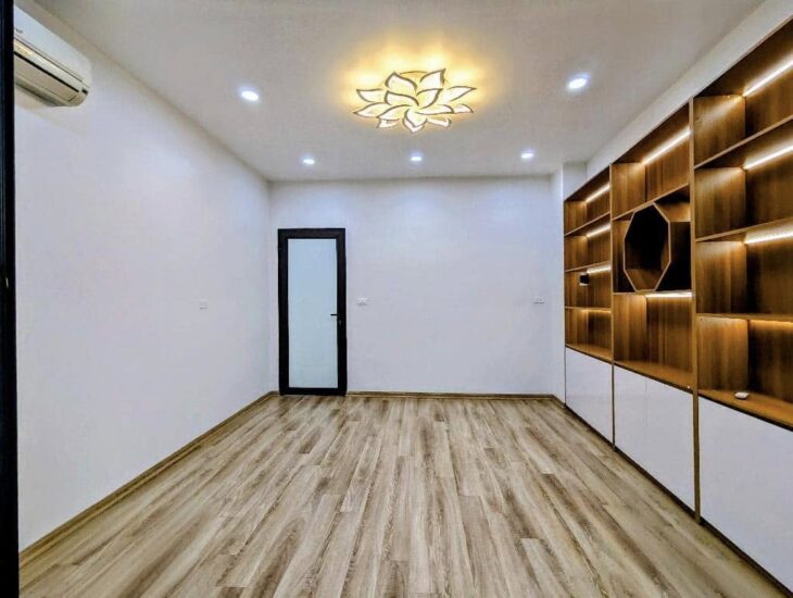 Bán nhà Phú Mỹ, Mỹ Đình, lô góc, Oto tránh, diện tích 50m2, mặt tiền 4m. Full nội thất mới