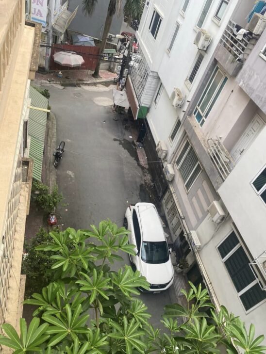 BÁN NHÀ TRIỀU KHÚC THANH XUÂN – GẦN PHỐ NGÕ THÔNG OTO ĐỖ CỬA – 50M 5T, NHỈNH 9 TỶ