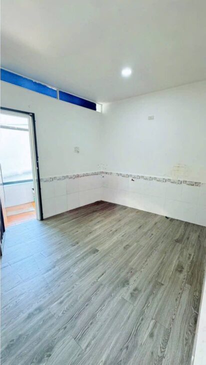 NHÀ TTTP 2 TẦNG MẶT TIỀN KINH DOANH ĐƯỜNG PHAN ĐÌNH GIÓT -PHƯƠNG SÀI GIÁ 1ty350