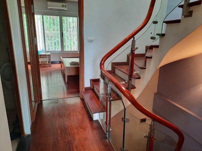 BÁN NHÀ MP HOÀNG HOA THÁM DT 54M 4 TÂNG MT 3.6M GIÁ 17.9 tỷ BA ĐÌNH