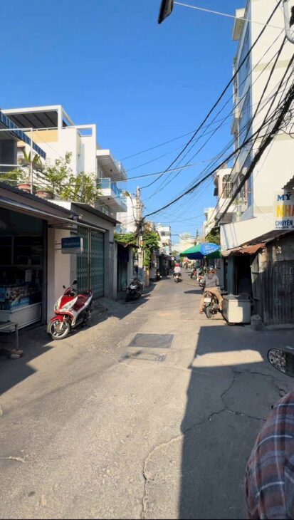 NHÀ TTTP 2 TẦNG MẶT TIỀN KINH DOANH ĐƯỜNG PHAN ĐÌNH GIÓT -PHƯƠNG SÀI GIÁ 1ty350