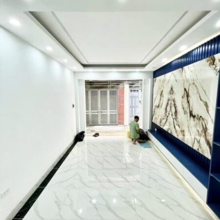 Bán nhà Lĩnh Nam – 20m ngõ ô tô – Hàng xóm Sunshine – 42m2 chỉ 6xx tỷ