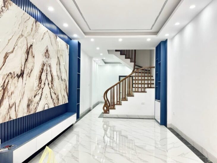 Bán nhà Lĩnh Nam – 20m ngõ ô tô – Hàng xóm Sunshine – 42m2 chỉ 6xx tỷ