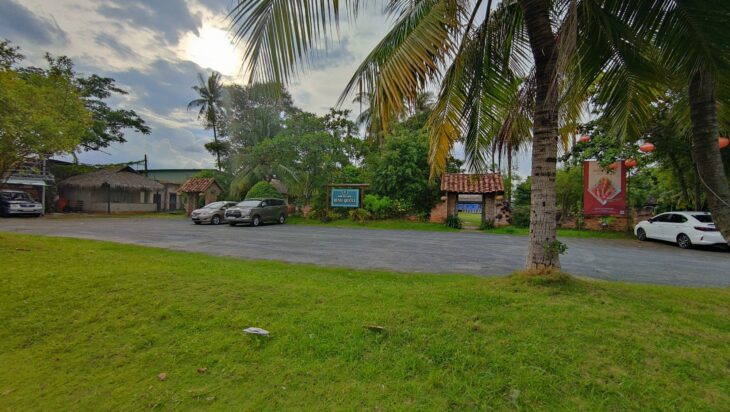 Chỉ 6.4 tỷ, bán nhà BÌNH QUỚI, 300m2, HXH, 10m x 30m, 8 phòng