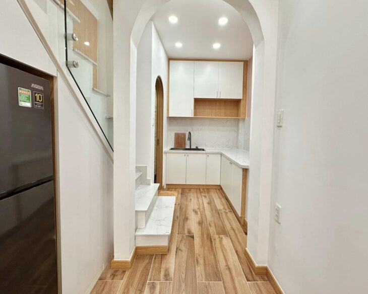 Nhà Mới Ngọc Thụy Long Biên, 38m², 5 Tầng, 3PN, Tặng nội thất, Về Ở Ngay