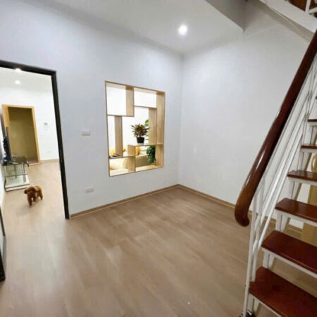 NHÀ ĐẸP – GIÁ TỐT – Vị Trí Đắc Địa Tại 41 Khương Đình, Quận Thanh Xuân, Thành phố Hà Nội