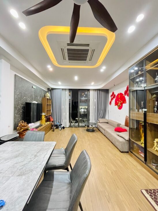 VÕ CHÍ CÔNG -TÂY HỒ, N.HÀ 54m2 x5 TẦNG, MẶT NGÕ KINH DOANH ,THANG MÁY NHẬP KHẨU, Ô TÔ VÀO NHÀ