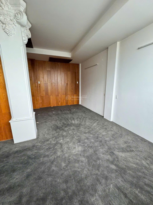 Chính chủ bán nhà mặt tiền DT 120m2 1 trệt 5 lầu đang KD đường Huỳnh Tấn Phát, Phường Phú Thuận