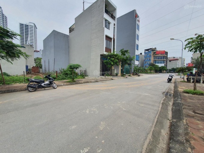 siêu phẩm lô đất tại khu DV Yên Nghĩa Hà Đông 50m2 , mt 4m , khu phân lô , vỉa hè oto tránh , kinh