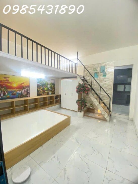 Cơ Hội Sở Hữu Căn Hộ 3 Phòng Ngủ, Sân Vườn BBQ Rộng Rãi Thoáng Mát Tại Đền Lừ 1, Chỉ 3.x Tỷ