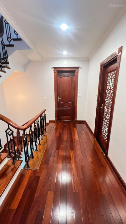 Duy nhất 1 căn Liền kề KĐT Tây Hồ Tây bán, 120m2, 7 tầng, tặng nội thất siêu xịn, view vườn hoa,