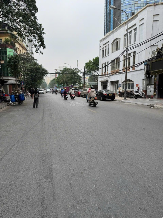 Bán nhà Nguyễn Thị Định, Cầu Giấy 32 tỷ VND, 60 m2 x 5 tầng, thang máy – Cơ hội không thể bỏ lỡ