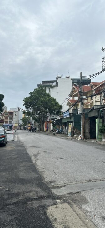 Siêu Hiếm ,Bán nhà Ngọc Thụy Long Biên 30m2 nhỉnh 6 tỷ, oto tải tránh, vài bước ra chợ, trường học,
