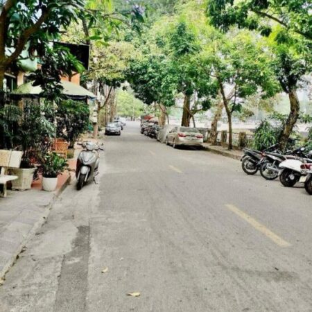 Bán đất hiếm ô tô tránh ô tô đỗ cửa phố cổ Nhuệ Giang Nguyễn Trãi Hà Đông 45m2 giá 9,7 tỷ
