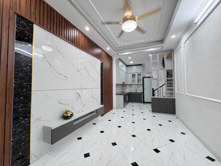 NHÀ MỚI PHÂN LÔ CỔ NHUẾ 33M2 x 5T, Ô TÔ, LÔ GÓC CHỈ 6.1 TỶ