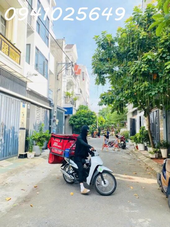 Bán căn nhà 1trệt 2 lầu DT đất 52m2, hẻm xe hơi đường số 12, phường Tam Bình, Thủ Đức, 6.2 tỷ