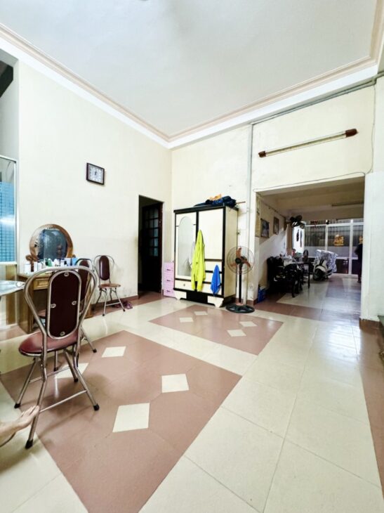 VỊ TRÍ VIP HOÀNG DIỆU – CÁCH 10M RA Ô TÔ – NHÀ 2 TẦNG KIÊN CỐ – 3PN – ĐI BỘ RA CHỢ – CHÍNH CHỦ LÂU