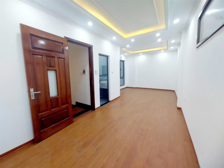 NHÀ ĐẸP DÂN XÂY, OTO, 6N ĐỦ CÔNG NĂNG. DT 40m2, 5 tầng, MT 4,1m.