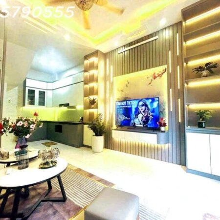 bán nhà, Bạch Mai, Đại La, Hai Bà Trưng,32m x 5T nhỉnh 5 ty khu víp, vài bước chân ra phố.