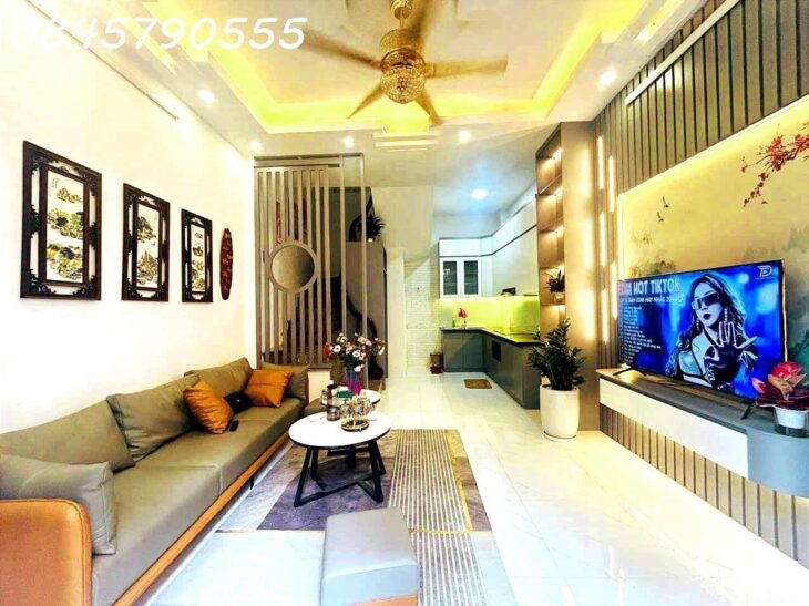 bán nhà, Bạch Mai, Đại La, Hai Bà Trưng,32m x 5T nhỉnh 5 ty khu víp, vài bước chân ra phố.