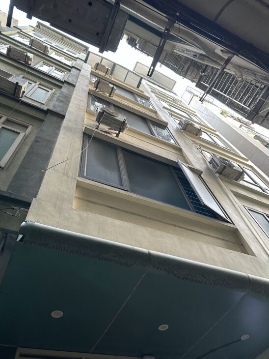 Bán nhà 5 tầng 36/37m2 TRần Quốc Hoàn Cầu Giấy