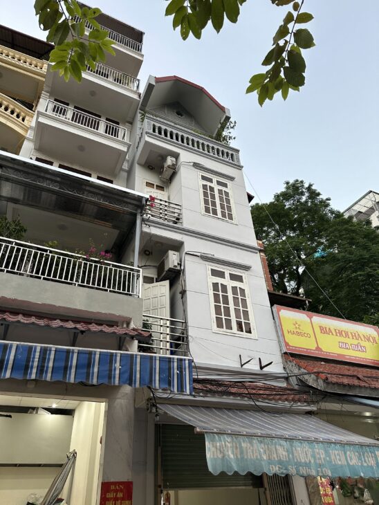 Nhà 40m2-4tầng Lạc Long Quân Cầu giấy HN