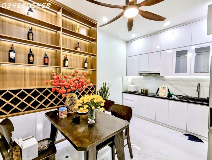 BÁN NHÀ VIP, NGUYỄN PHÚC LAI, HOÀNG CẦU, Ô CHỢ DỪA ĐỐNG ĐA HÀ NỘI. FULL NỘI THẤT NHẬP, OTO ĐỖ CỬA,