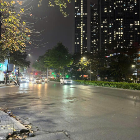 Bán nhà MẶT PHỐ KIM MÃ, ĐẸP, VỊ TRÍ ĐỈNH CAO, KD TỐT 110mx5 tầng THANG MÁY 54 tỷ. Bán nhà MẶT PHỐ KIM MÃ, ĐẸP, VỊ TRÍ ĐỈNH CAO, KD TỐT 110mx5 tầng THANG MÁY 54 tỷ.