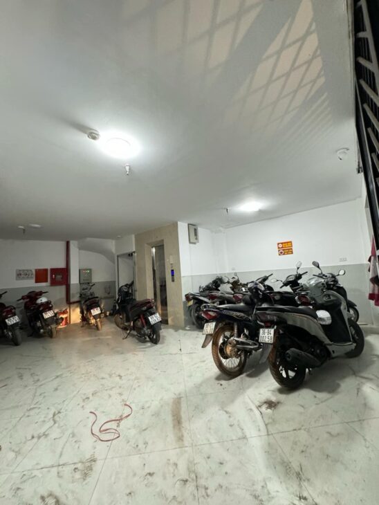 HIẾM – HÒ TÙNG MẬU 97M2 x 8T THANG MÁY, Ô TÔ ĐỖ CỔNG 14P, 70TR/TH 15 TỶ