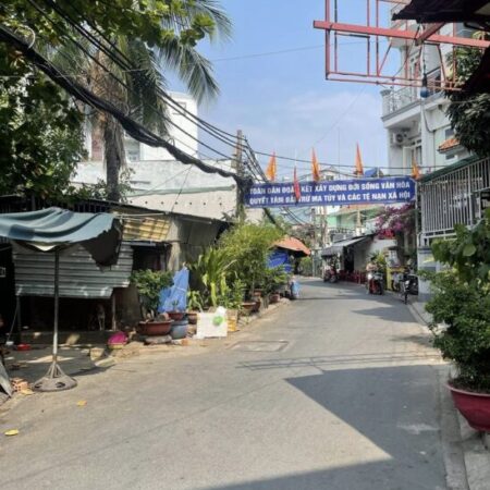 Mặt tiền hẻm 102 Âu Dương Lân 4.2×13, 4 tầng chỉ 6 tỷ 8